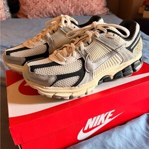 Nike Zoom Vomero 5 Running Shoes - Women’s Size 8